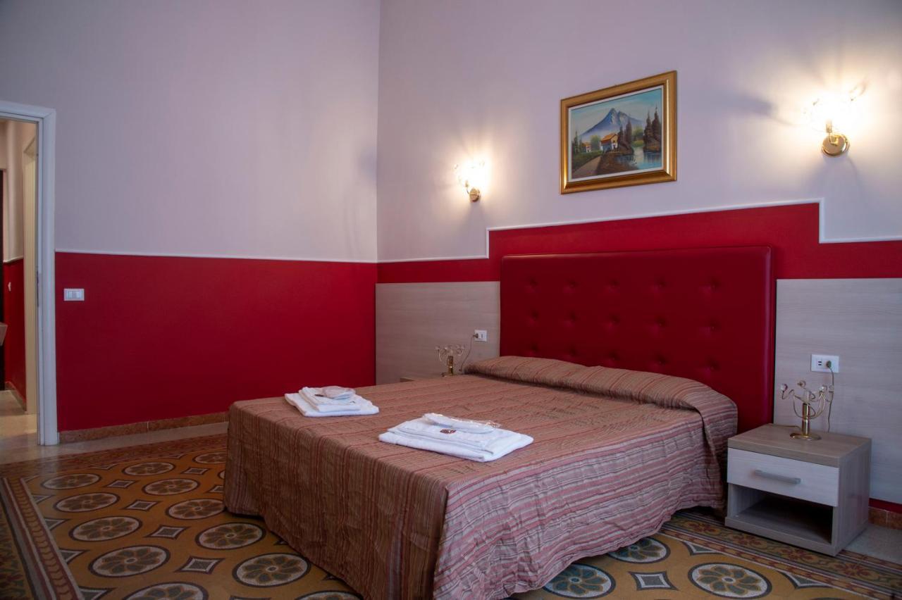 Domus Napoleone Roma Exterior foto