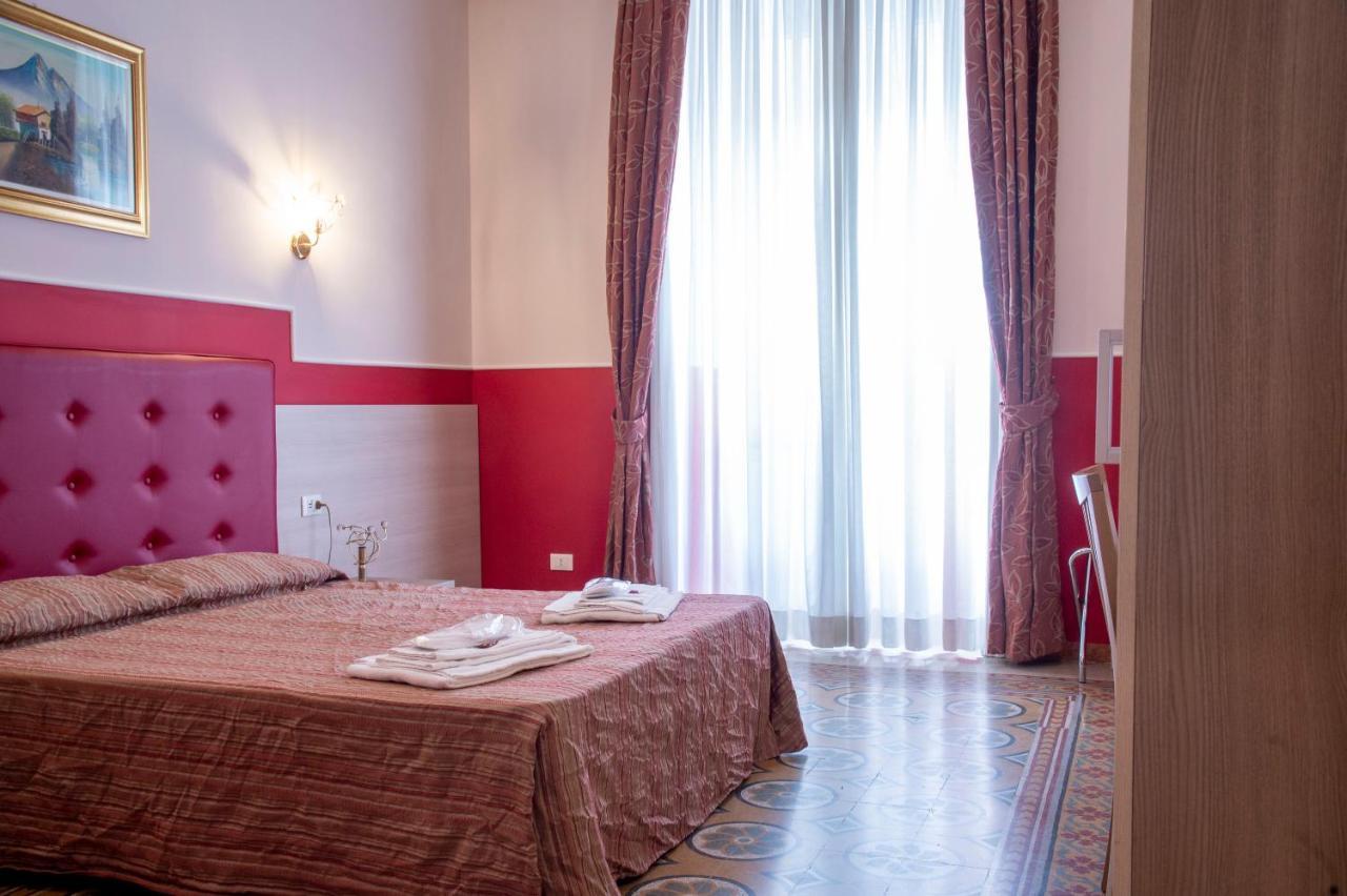 Domus Napoleone Roma Exterior foto